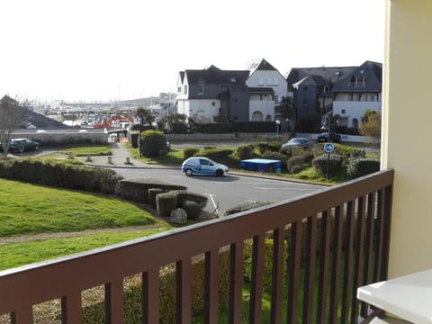 Balcony/Terrace, City view