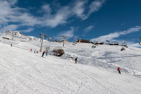 HelloChalet - Maison Paquier - Family Ski Holiday in the resort center Condo in Valtournenche