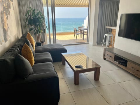 503 Marbella Beachfront Apartment Condo in Umhlanga