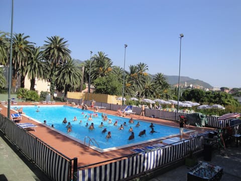 Aqua park, Swimming pool