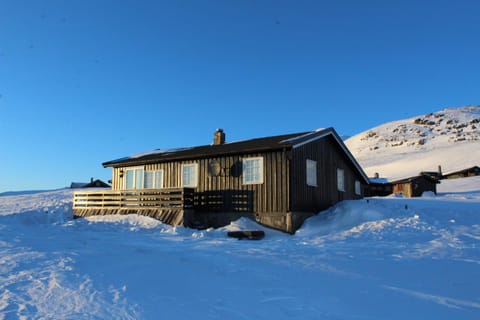 Kjøniksbu - 3 bedroom cabin House in Viken, Norway