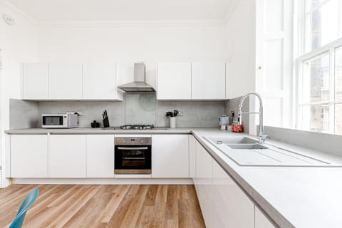 Coffee/tea facilities, Kitchen or kitchenette, dishwasher, minibar, pet friendly, stove, toaster