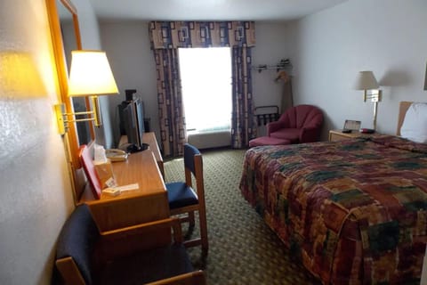 Norwood Inn and Suites - Roseville Motel in Roseville