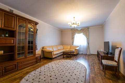 Stanislaviv Hotel in Lviv Oblast