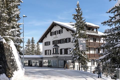 Property building, Winter