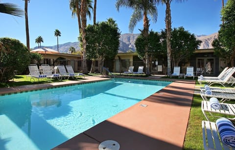 7 Springs Inn & Suites Hotel in Palm Springs