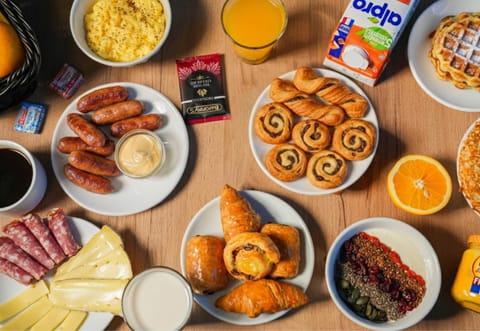 Breakfast, Buffet breakfast