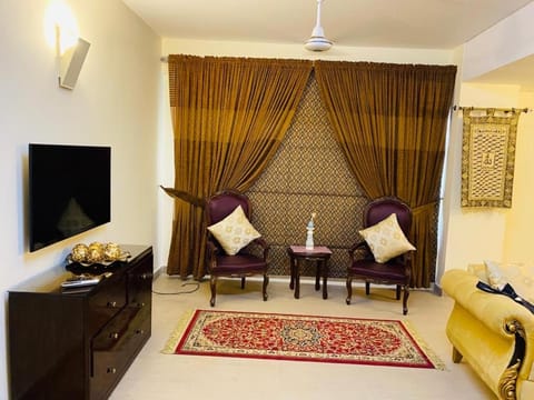 Royal Service Apartments Gulberg Apartment in Lahore