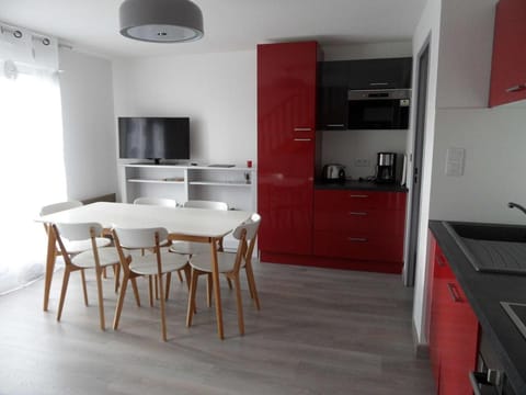 REF 122 Appartement 4 pièces pour six personnes avec piscine et cours de tennis Port Crouesty ARZON Condominio in Arzon