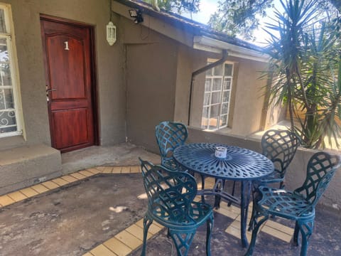 Balcony/Terrace, Inner courtyard view