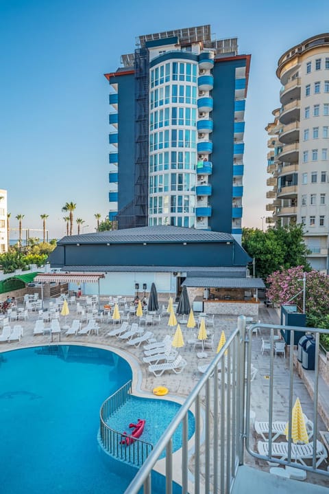 Pool view, Swimming pool