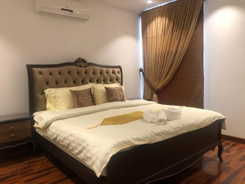 Royal Two Bed Room Luxury Apartment Gulberg Condo in Lahore