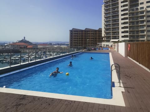 NEW - Kings Wharf Quay29 - Large Studio Apartment with 3 Pools - Gym - Rock Views - Holiday and Short Let Apartments in Gibraltar Condominio in Gibraltar