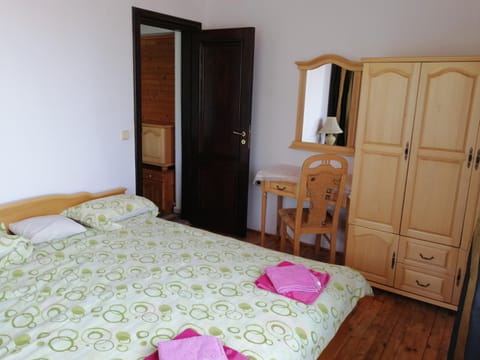 Elida Guest House Bed and Breakfast in Dobrich Province, Bulgaria