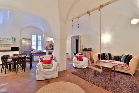 Living room, Seating area, Dining area, kitchen, air conditioner