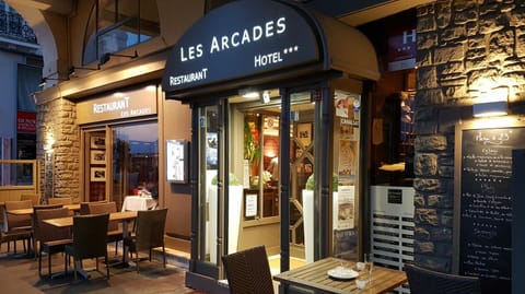 LES ARCADES Hotel in Dieppe