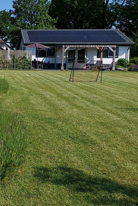 Property building, Garden