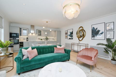 Elysian House - Kensington Serviced Apartments Condo in City of Westminster