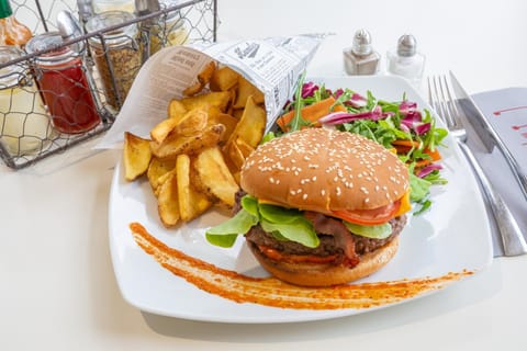 Logis Hôtel du Haut-Bugey Hotel in Oyonnax