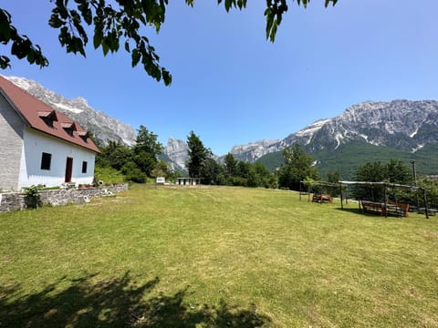 Guesthouse Freskia Bed and Breakfast in Montenegro