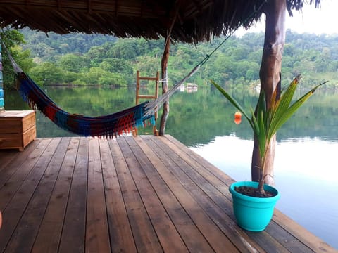 El Toucan Loco floating lodge Übernachtung mit Frühstück in Bocas del Toro Province