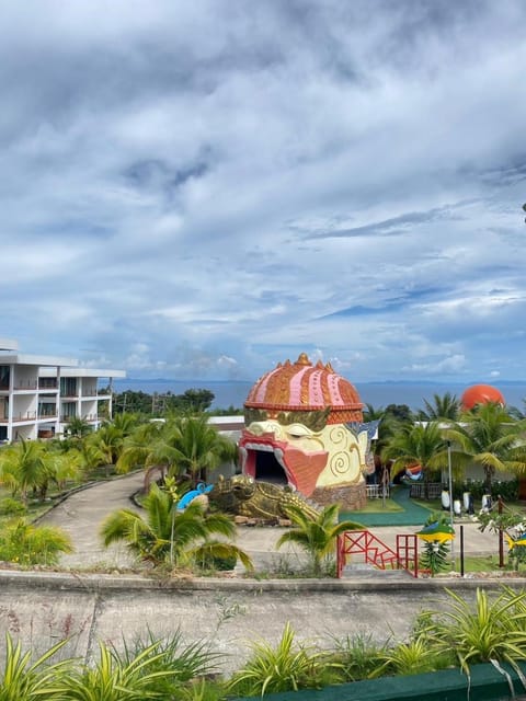 Property building, Natural landscape