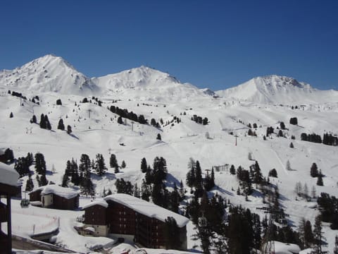 Belle Plagne 1 Appart 6 pers du Dimanche au Dimanche Ski au pieds Apartment in Mâcot-la-Plagne