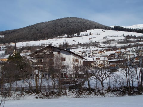 Property building, Winter