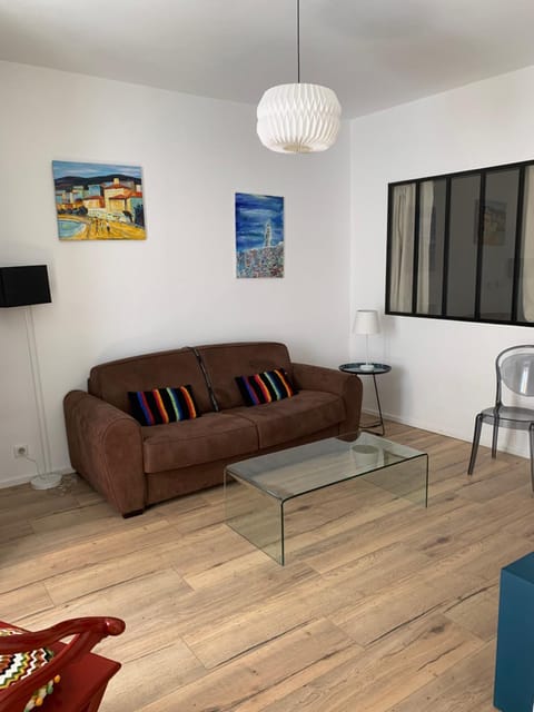 Grand studio rue piétonne Ajaccio Appartement in Ajaccio