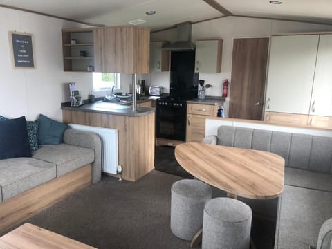 MPoint36 at Tattershall Lakes Hot Tub Lake Views 3 Bedrooms Campeggio /
resort per camper in Tattershall