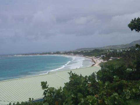 Studio 93 Mont Vernon Orient Beach Apartment in Saint Martin