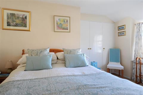 Cleve House Apartment in Lyme Regis