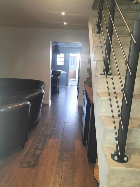 Kitchen or kitchenette, Living room, Communal kitchen