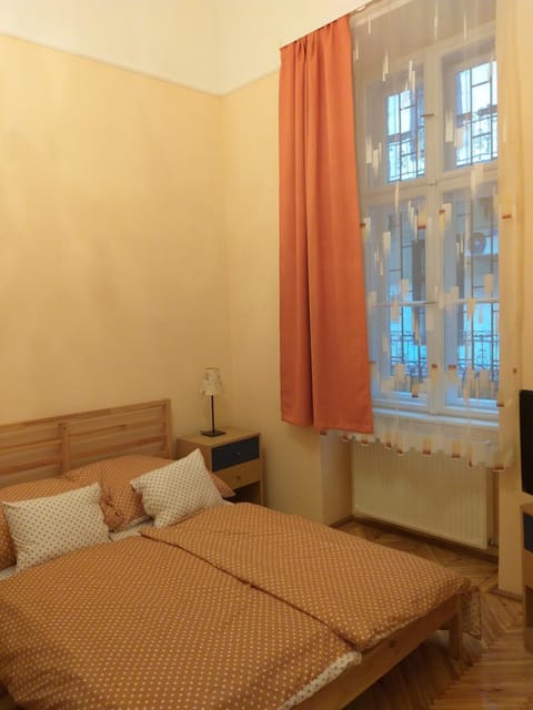 Tempo Courtyard Apartman Apartment in Budapest