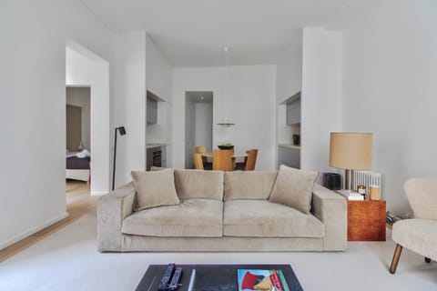 Modern Apt 3BDR/3BTH - Louvre Museum/Tuileries Apartamento in Paris