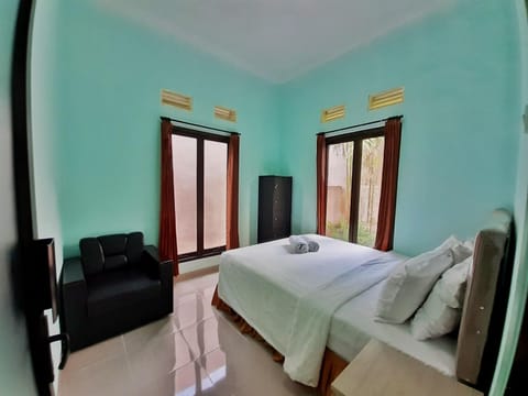 Villa 3 Bedroom Edelweis No. 7 near Museum Angkut Villa in Batu