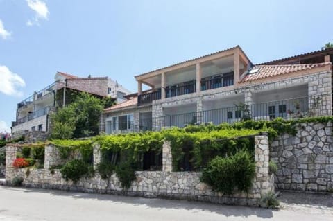 Guest House Busurelo Chambre d’hôte in Dubrovnik-Neretva County