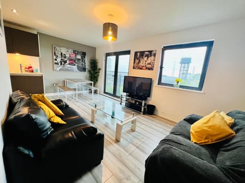 Lush Cardiff Bay Apartment with Secure Parking and Fast Wifi Condominio in Cardiff