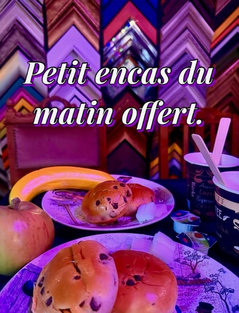 Les chambres atypiques de Nico Bush - Parking sécurisé vélos Bed and Breakfast in Hauts-de-France