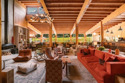 Living room, Lobby or reception