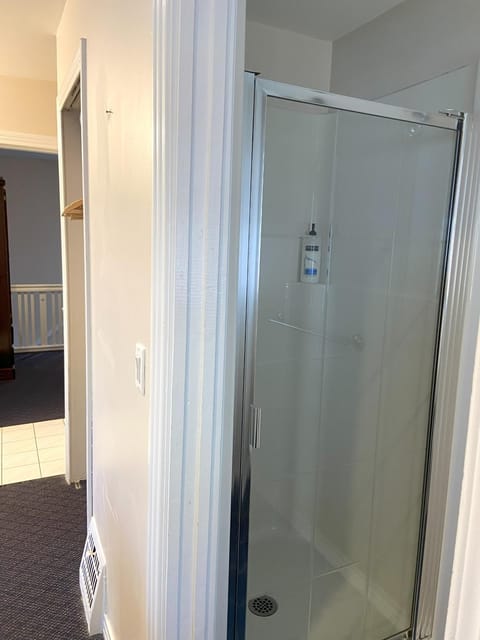 Cambie Lodge Bed and Breakfast in Vancouver