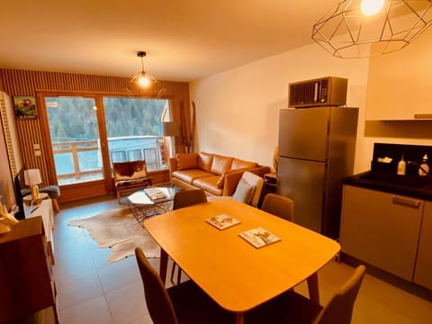 Appt 5 pers, garage, balcon, WiFi, skis - FR-1-459-151 Apartment in La Clusaz