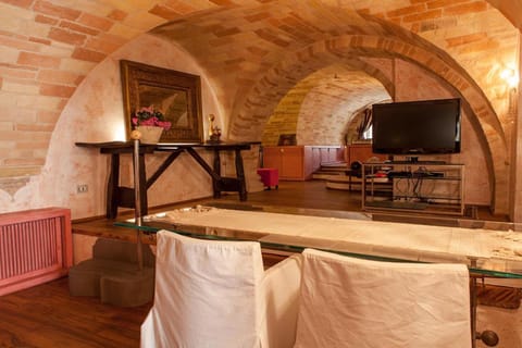 MarcheAmore - Bottega di Giacomino for art lovers, with private courtyard Copropriété in Fermo