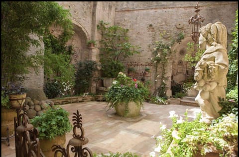 MarcheAmore - Il Passaggio Segreto, luxury loft with private courtyard Eigentumswohnung in Fermo