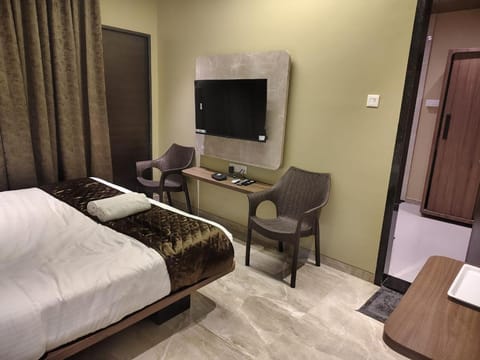 Kedari Residency Bed and Breakfast in Pune