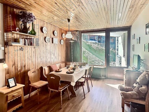 Joli 2 pièces avec terrasse, près des pistes, commerces et école de ski, pour 4 personnes à Tignes - FR-1-411-666 Apartment in Tignes