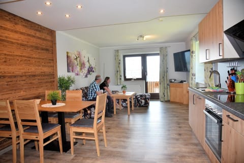 Erlebnishof Reiner - Urlaub auf dem Bauernhof Bed and Breakfast in Straubing-Bogen