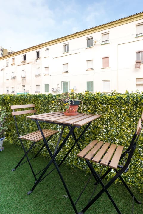 Garden, Balcony/Terrace