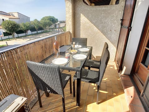 Superbe Duplex aux Saintes terrasse plein sud 3*** Apartment in Saintes-Maries-de-la-Mer