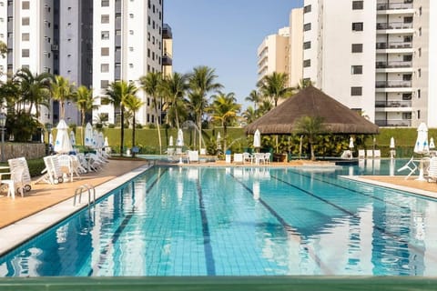 Especial Riviera! Condominio Acqua a 30 seg da praia - tipo resort - apto com ar condicionado, wifi, aceita pet Casa in Bertioga